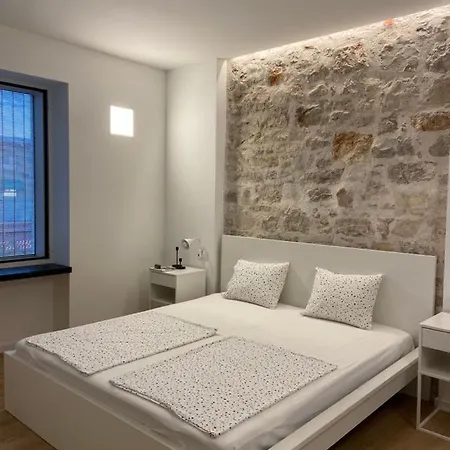 Sobe “zavjetrina” Homestay *